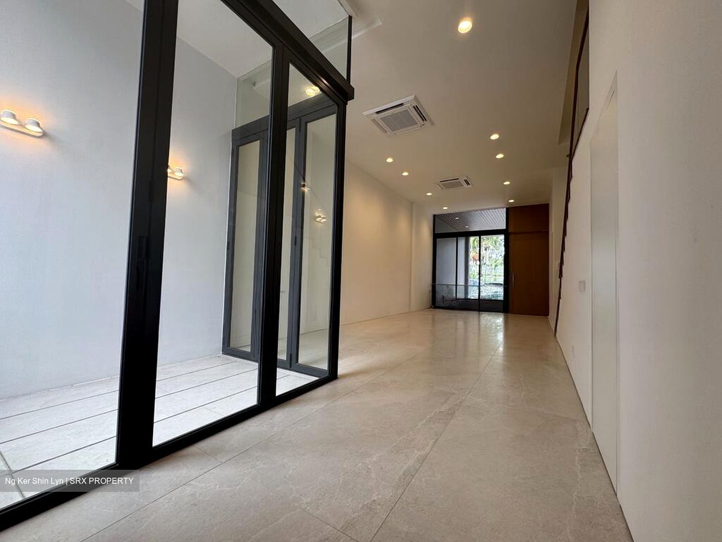 Chai Chee Road (D16), Terrace #498158571